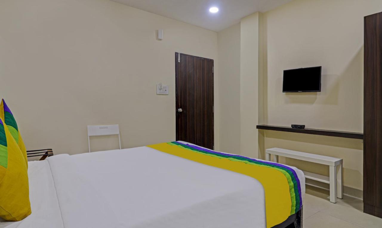 Treebo Trip Airport Pride Inn Хидерабад Екстериор снимка
