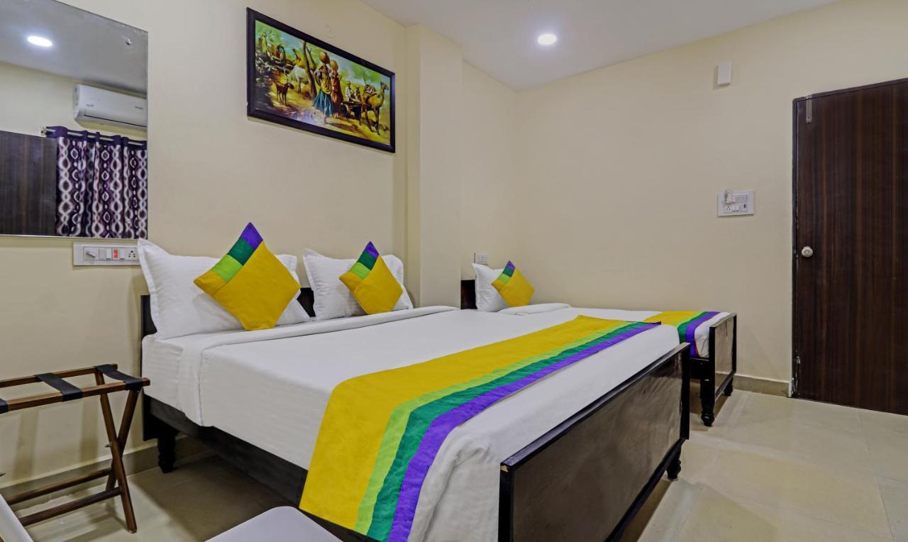Treebo Trip Airport Pride Inn Хидерабад Екстериор снимка